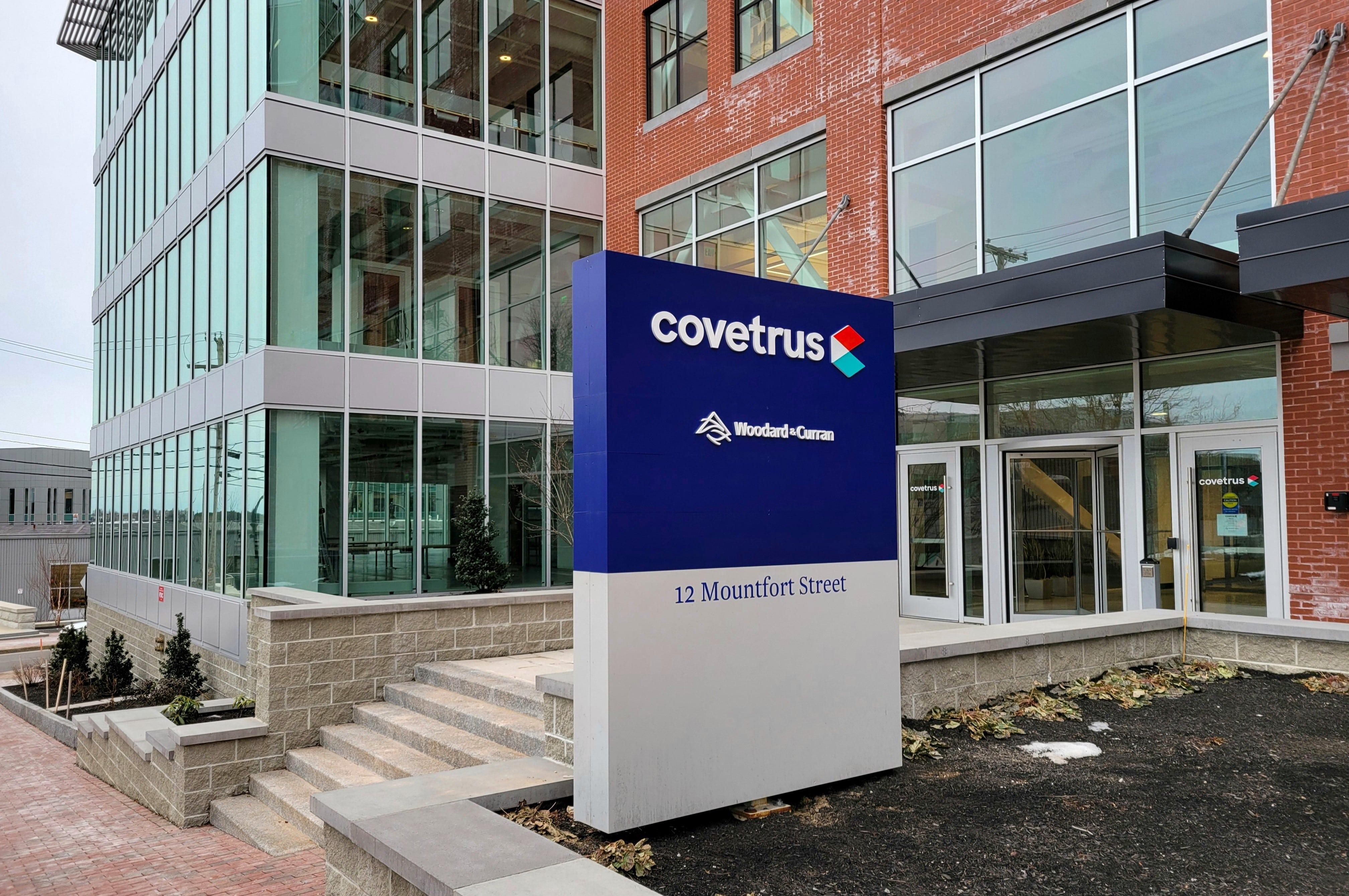 1) Covetrus Unveils⁢ AI-Driven Workflow Automation: Discover how covetrus is leveraging⁢ artificial intelligence⁢ to streamline ‌clinic ⁤operations, reduce administrative burdens, and enhance overall ​efficiency‌ for veterinary practices