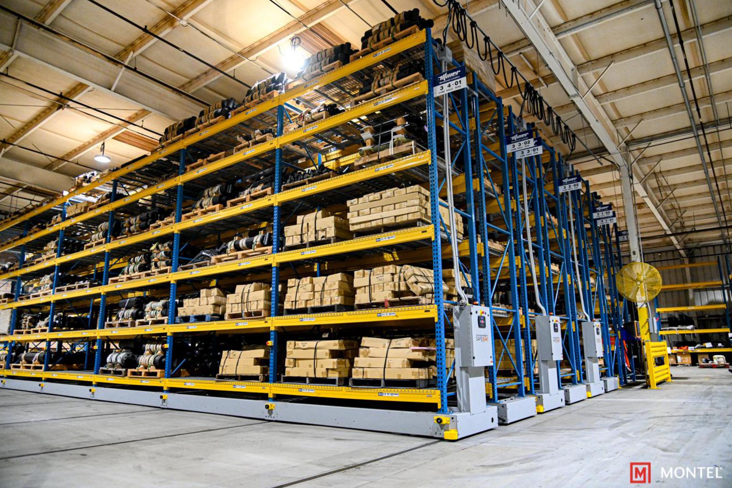 1)​ Smart Warehousing: ⁤Embracing IoT for Real-Time Tracking​ and Optimization